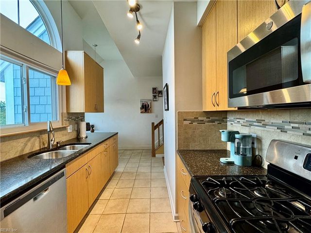 9508 Bay Front DR, Norfolk, VA 23518