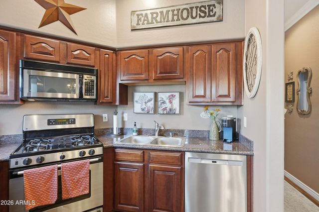 5015 E CHEYENNE Drive 41, Phoenix, AZ 85044