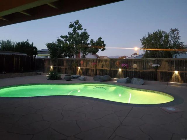 10129 Timberlane Way, Santee, CA 92071