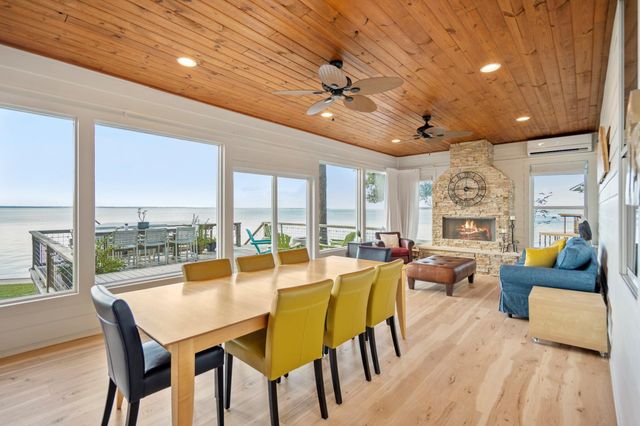 615 Inlet Drive, Livingston, TX 77351