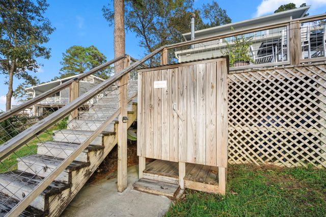 615 Inlet Drive, Livingston, TX 77351