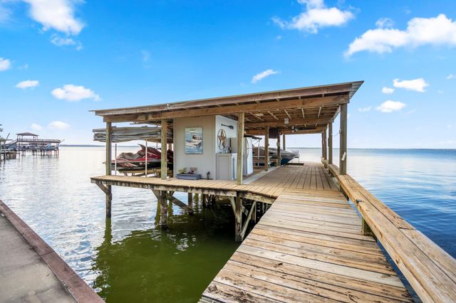 615 Inlet Drive, Livingston, TX 77351