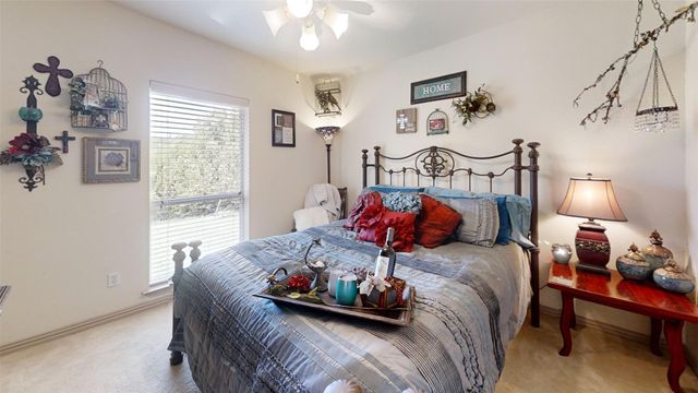 3121 Cliffview Court, Granbury, TX 76048