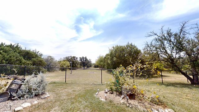 3121 Cliffview Court, Granbury, TX 76048