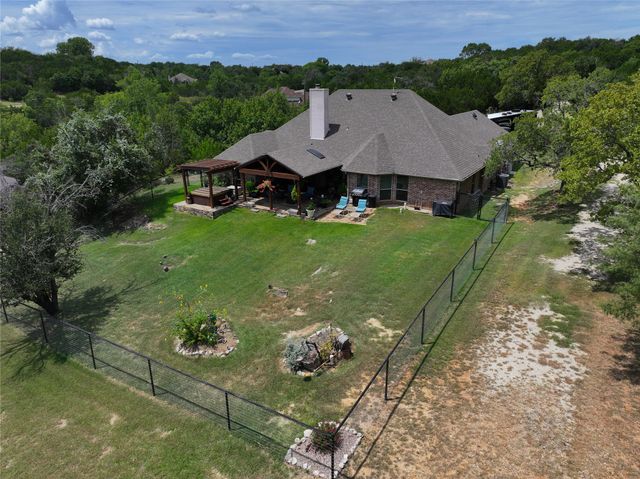 3121 Cliffview Court, Granbury, TX 76048