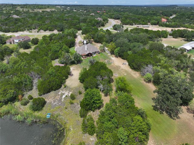 3121 Cliffview Court, Granbury, TX 76048