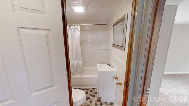 269 Westwood Circle, Waynesville, NC 28786