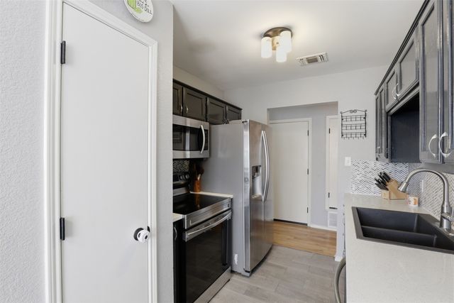 10232 Sunset View Drive, Fort Worth, TX 76108