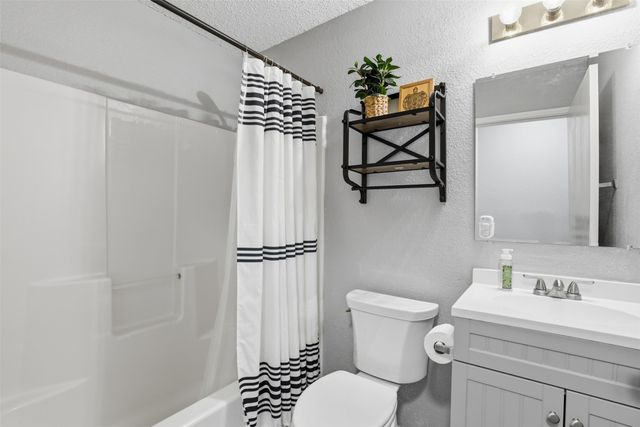 10232 Sunset View Drive, Fort Worth, TX 76108