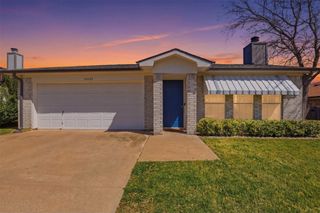 10232 Sunset View Drive, Fort Worth, TX 76108