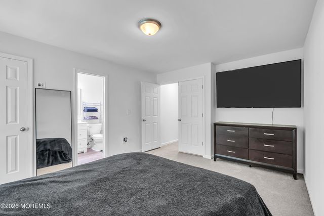 47 Duncan Way, Freehold, NJ 07728