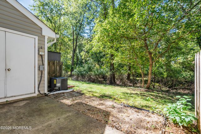 47 Duncan Way, Freehold, NJ 07728