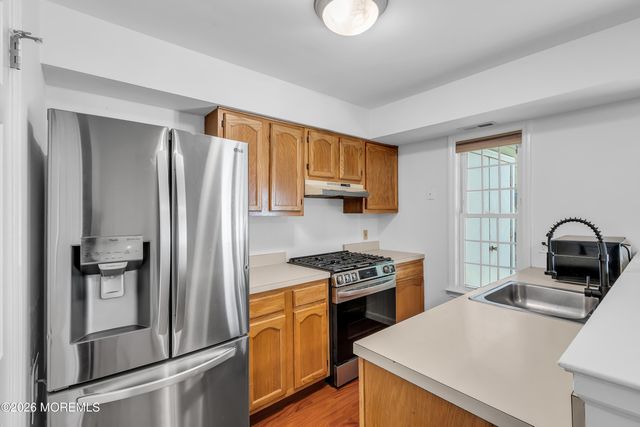 47 Duncan Way, Freehold, NJ 07728