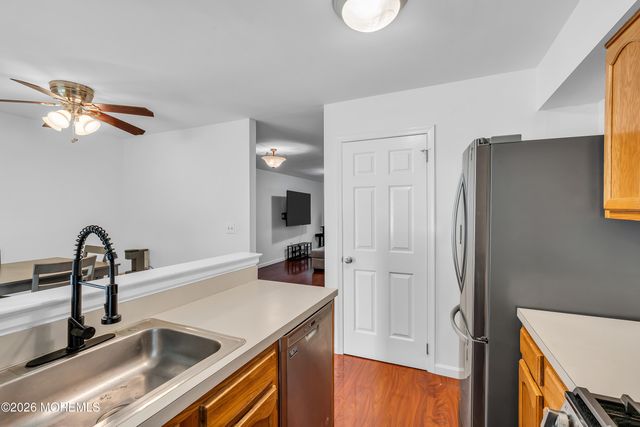 47 Duncan Way, Freehold, NJ 07728