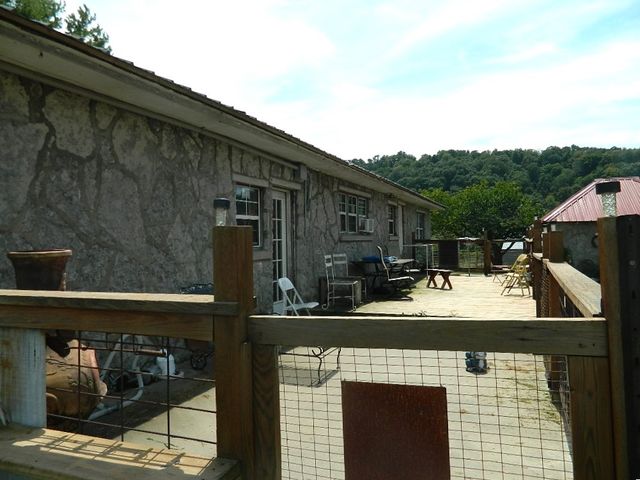 428 County Road 522, Berryville, AR 72616