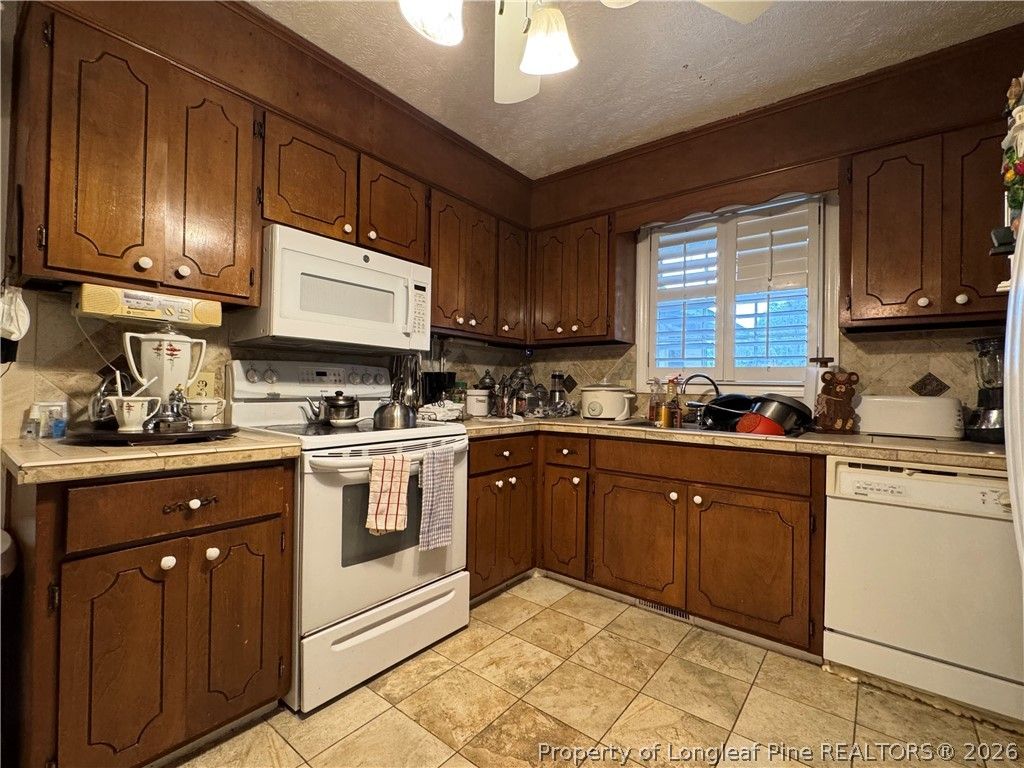 408 Old Farm Road, Raeford, NC 28376 — photo 13