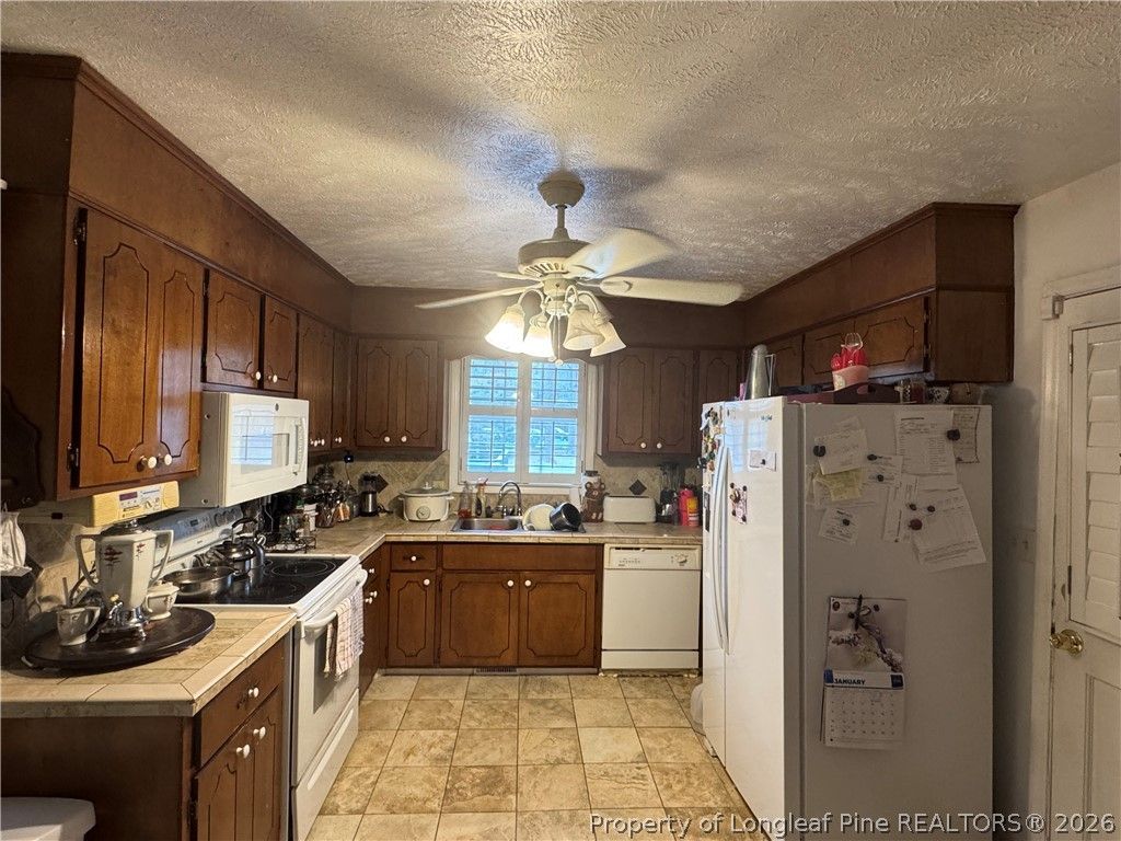 408 Old Farm Road, Raeford, NC 28376 — photo 15