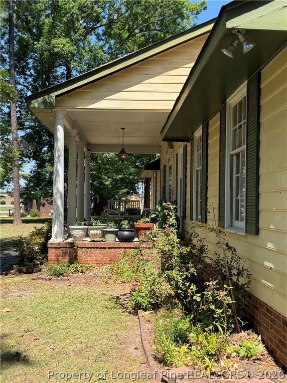 408 Old Farm Road, Raeford, NC 28376 — photo 4