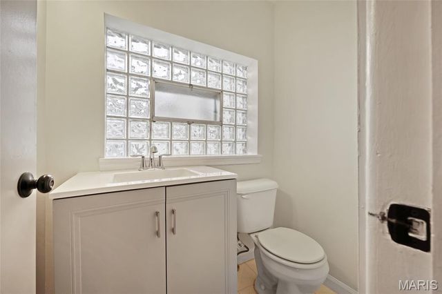 4530 Grasso Avenue, St Louis, MO 63123