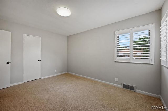 4530 Grasso Avenue, St Louis, MO 63123
