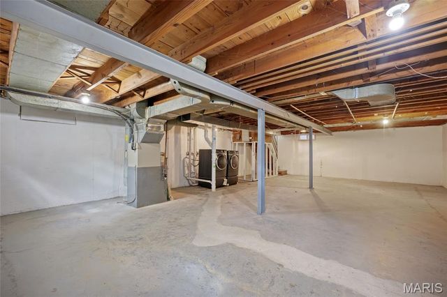 4530 Grasso Avenue, St Louis, MO 63123