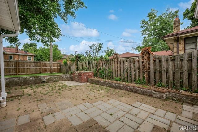 4530 Grasso Avenue, St Louis, MO 63123