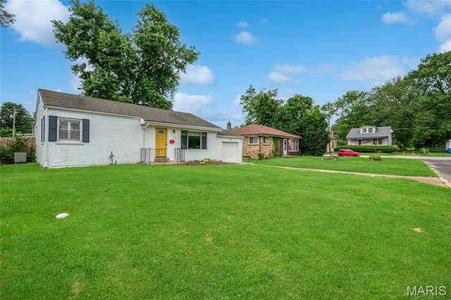 4530 Grasso Avenue, St Louis, MO 63123