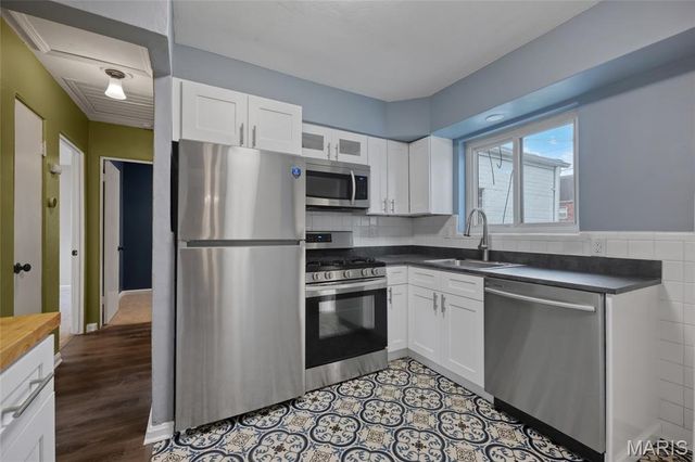 4530 Grasso Avenue, St Louis, MO 63123