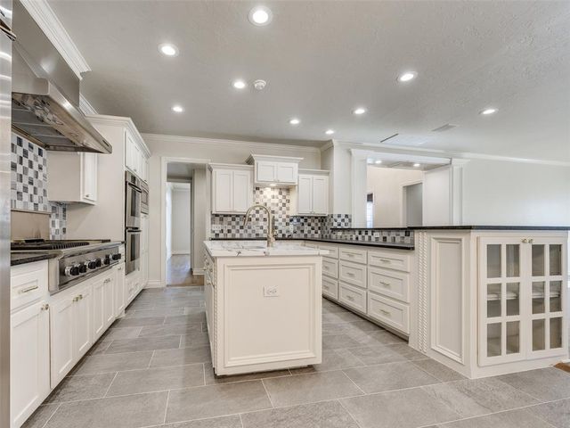 1008 Bentbrook Place, Norman, OK 73072