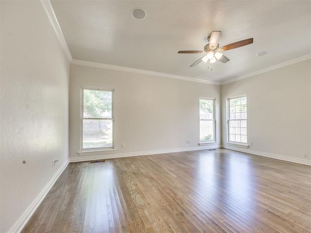 1008 Bentbrook Place, Norman, OK 73072