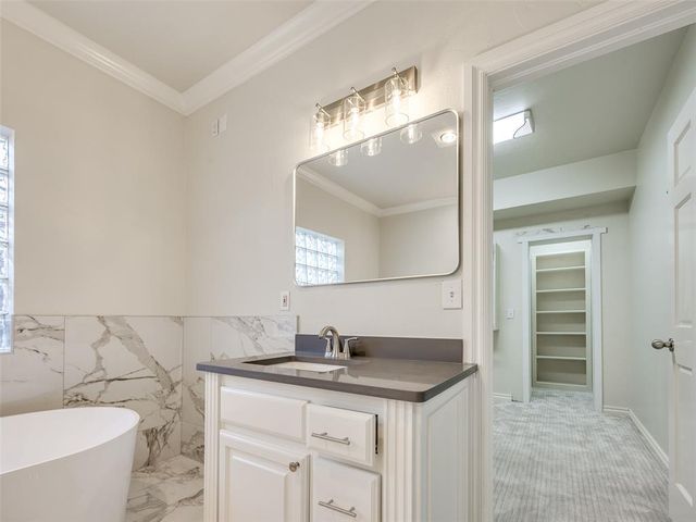 1008 Bentbrook Place, Norman, OK 73072