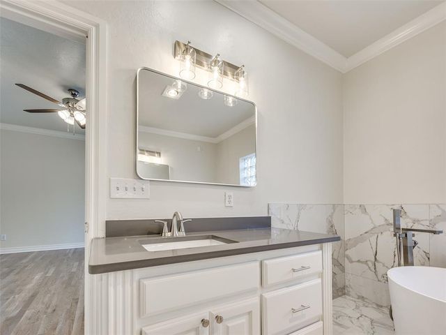 1008 Bentbrook Place, Norman, OK 73072