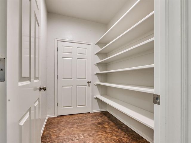 1008 Bentbrook Place, Norman, OK 73072