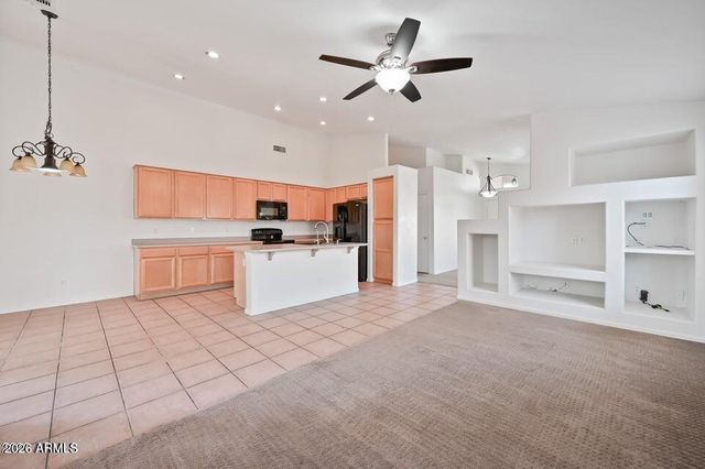 6893 W FIREBIRD Drive, Glendale, AZ 85308