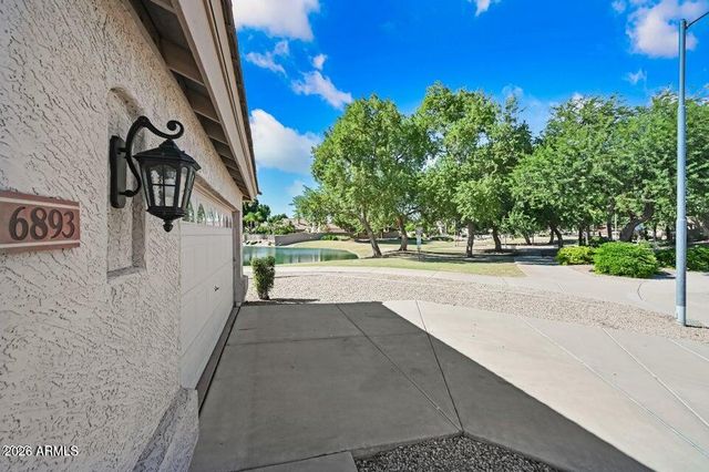 6893 W FIREBIRD Drive, Glendale, AZ 85308