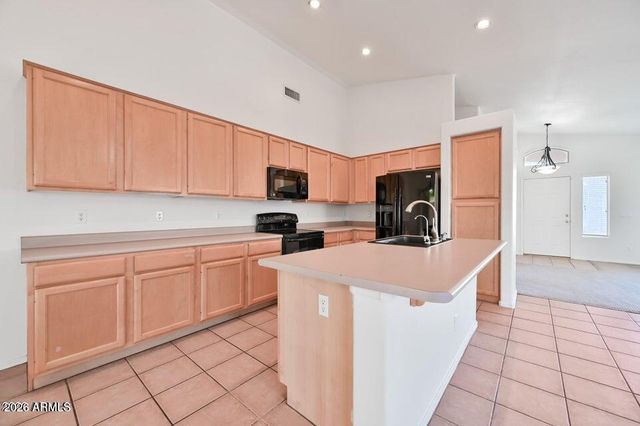 6893 W FIREBIRD Drive, Glendale, AZ 85308