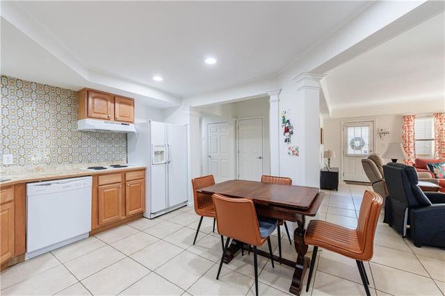 6010 Masters Club Drive, Suwanee, GA 30024