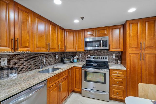 210 174th St 1403, Sunny Isles Beach, FL 33160