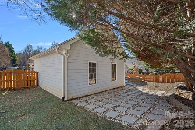 8221 Ballymore Court, Huntersville, NC 28078