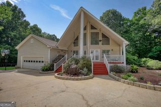 2064 Jackson Lake Road, Mansfield, GA 30055