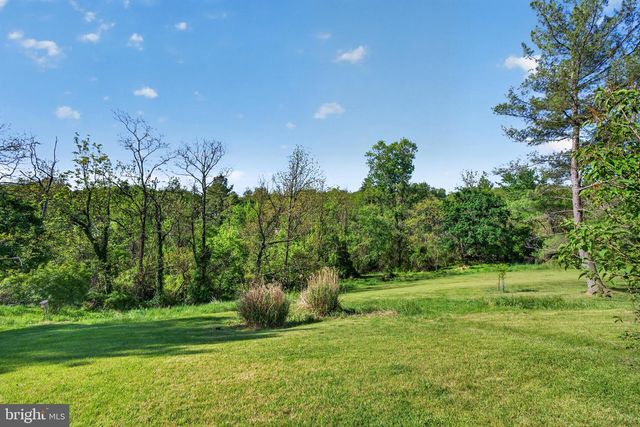606 MARIANNE LN, Baltimore, MD 21228