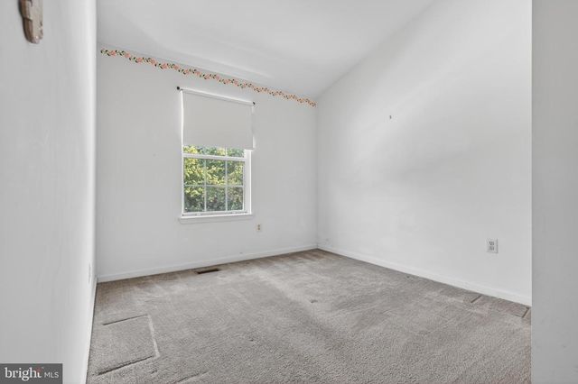 606 MARIANNE LN, Baltimore, MD 21228