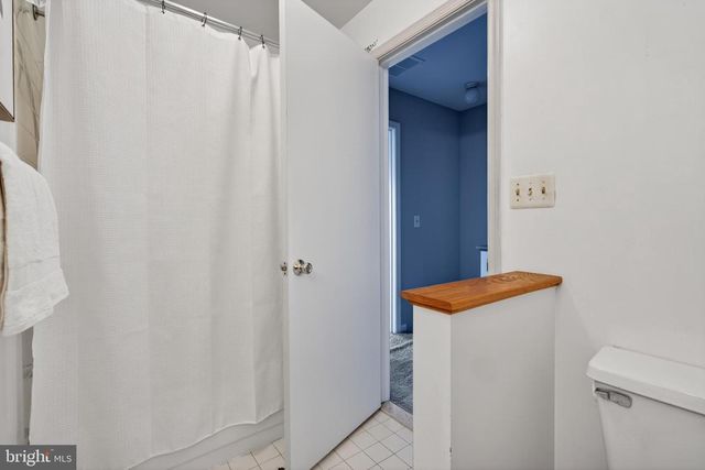 606 MARIANNE LN, Baltimore, MD 21228