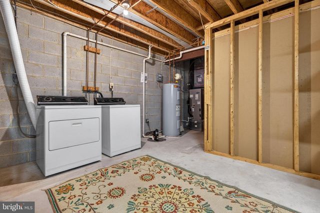 606 MARIANNE LN, Baltimore, MD 21228