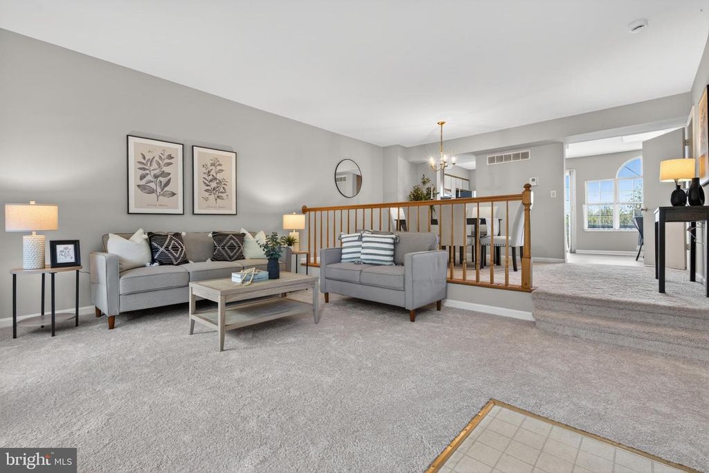 606 MARIANNE LN, Baltimore, MD 21228