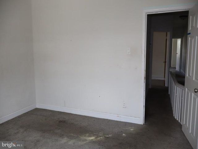 45 GOLF RD, Upper Darby, PA 19082