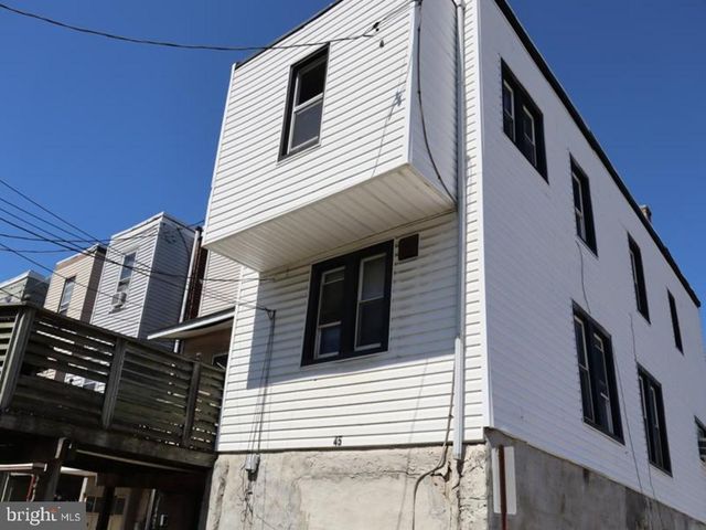 45 GOLF RD, Upper Darby, PA 19082