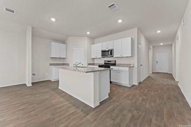 1113 Argonne Forest, Seguin, TX 78155