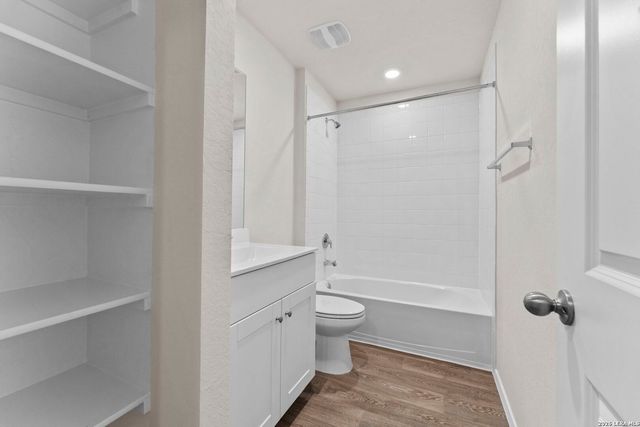 1113 Argonne Forest, Seguin, TX 78155