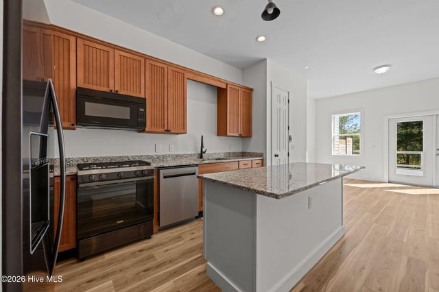 2180 Nc 304 C, Bayboro, NC 28515